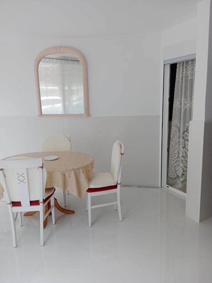 La Casa Blanca La Pineda Exterior foto